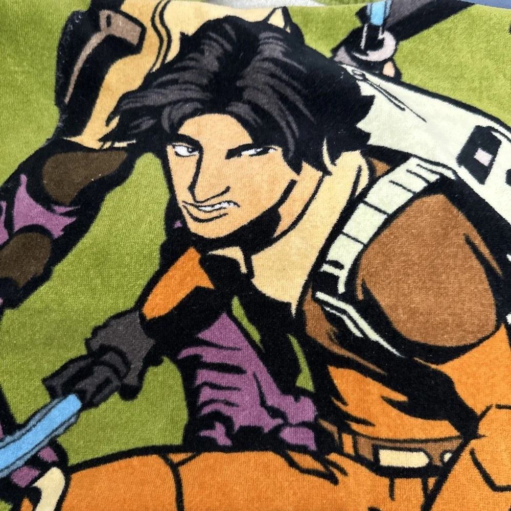 Disney Store‎ Star Wars Rebels Multicolor w/Characters Kids 30